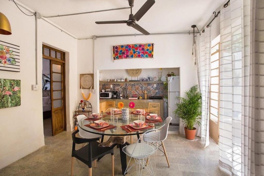 Casa Colonial Remodelada En El Barrio De Santa Ana - 4