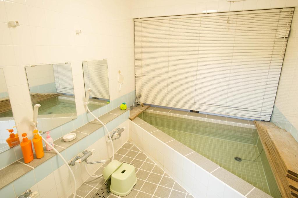 駅前山小屋A-yard photo