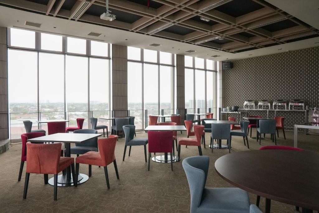 Restaurant, Roxy Hotel 3rd Mile in Kuching