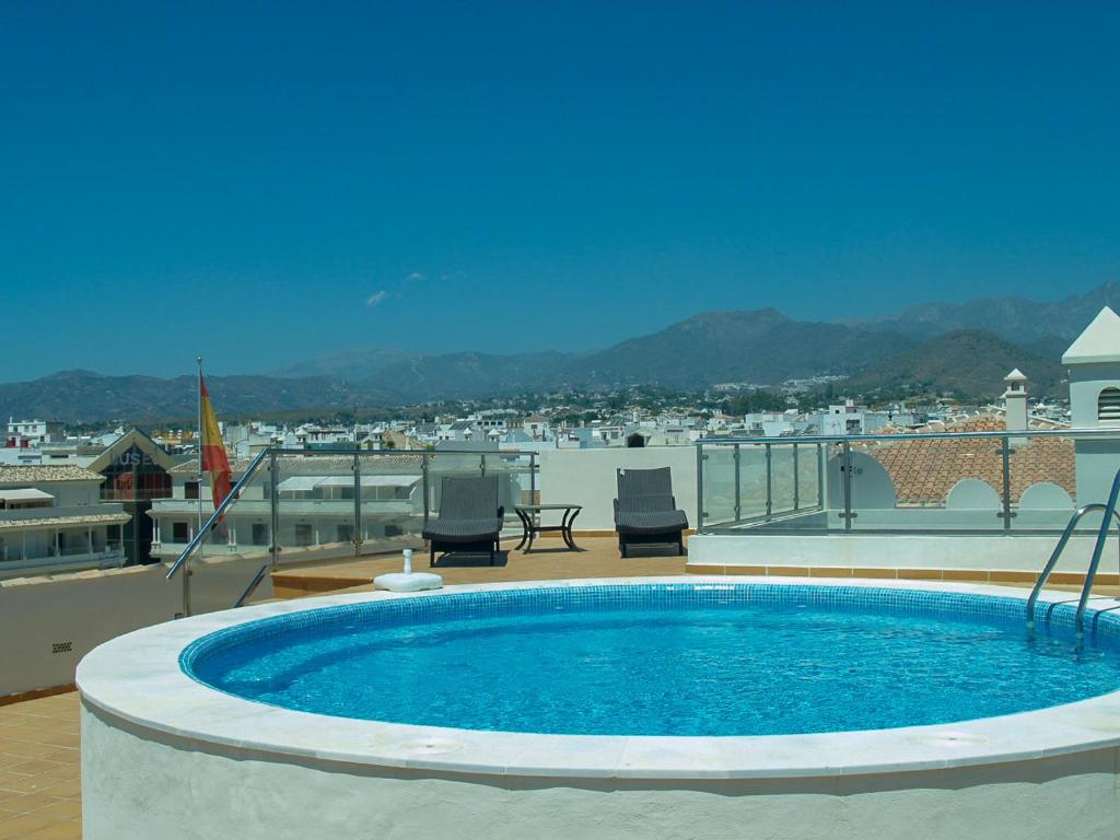 Nerja Paradise Rentals - City Center Apt Plaza España - 2