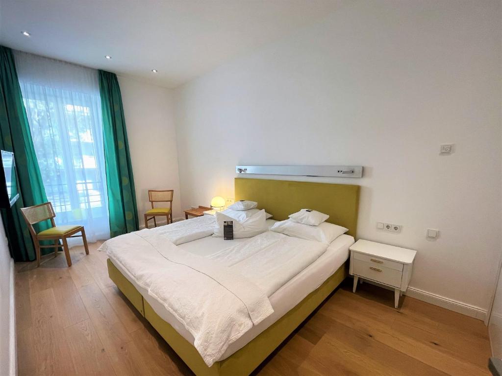 120qm Deluxe Apartment Suites Christina im Stil Design Hotel Vosteen Nähe der Kaiserburg - 3