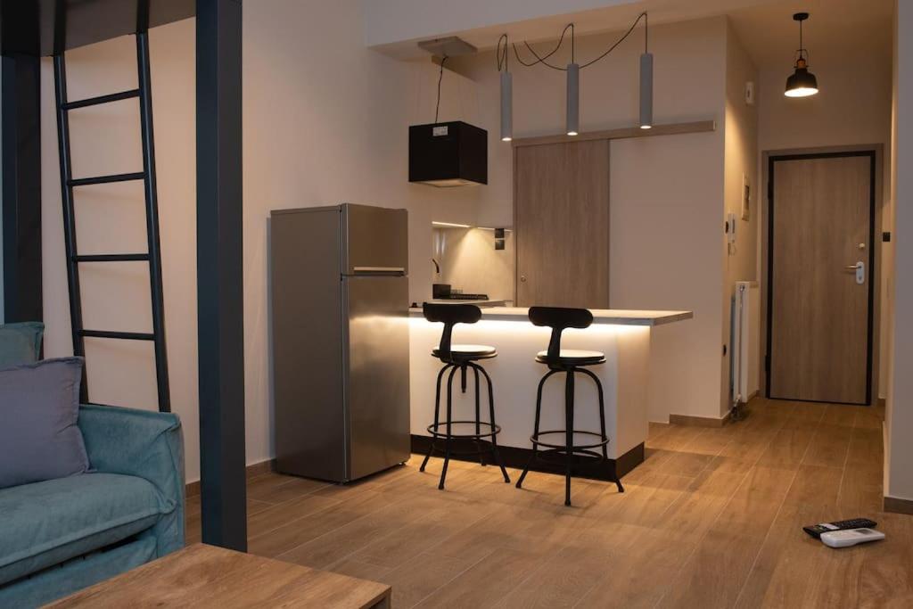 Mike's studio, Volos