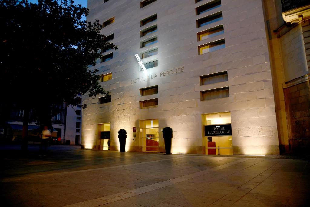 Hotel La Perouse photo