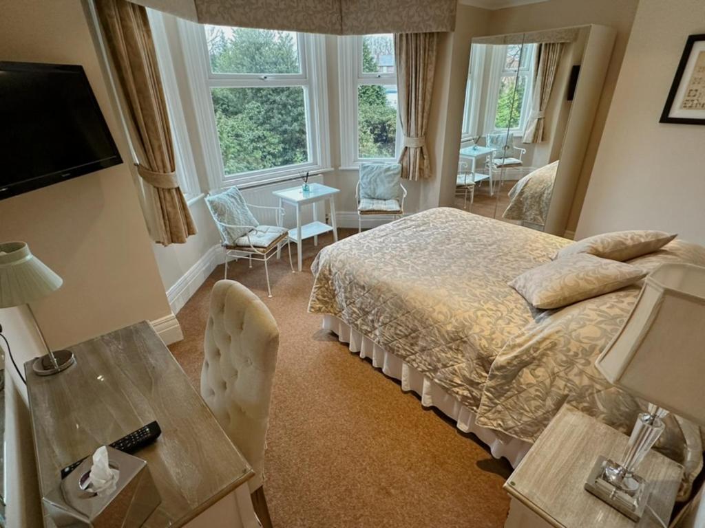 Spacious Suite Room