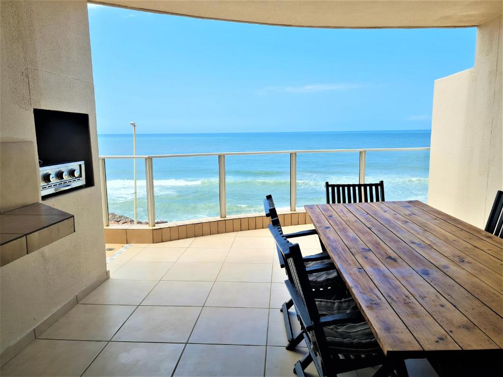 Santorini 203A, Margate