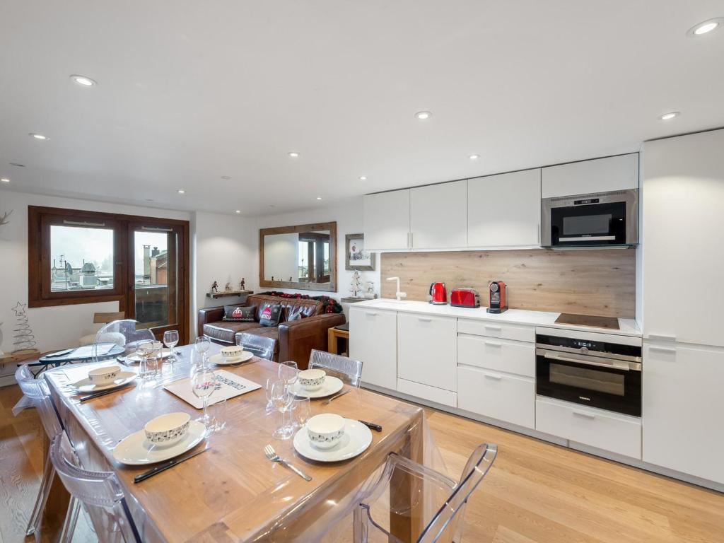 Appartement rénové, 3 chambres, centre Courchevel 1850 avec parking - 2