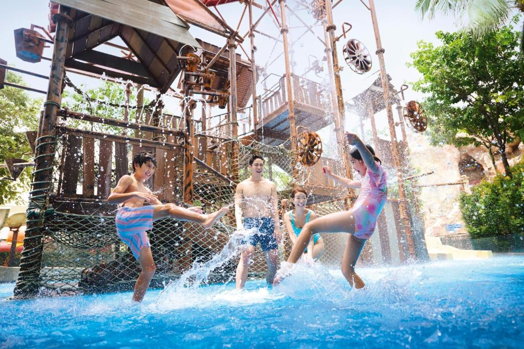 Resorts World Sentosa - Hotel Ora is one of the best Singapore hotels for families