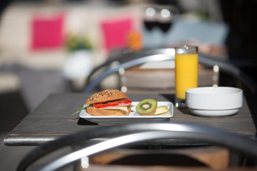 Best Western Capital Hotel Photo 13