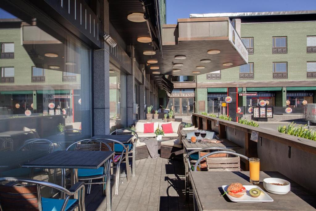 Best Western Capital Hotel Photo 39