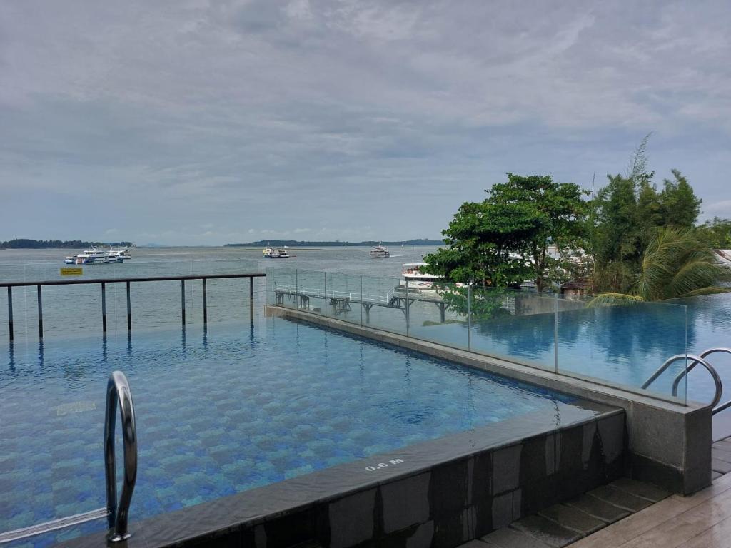 @Lexio.Stay - Luxury Condominium One Residence (Harris Hotel Batam Centre) with sea View (Singapore) photo