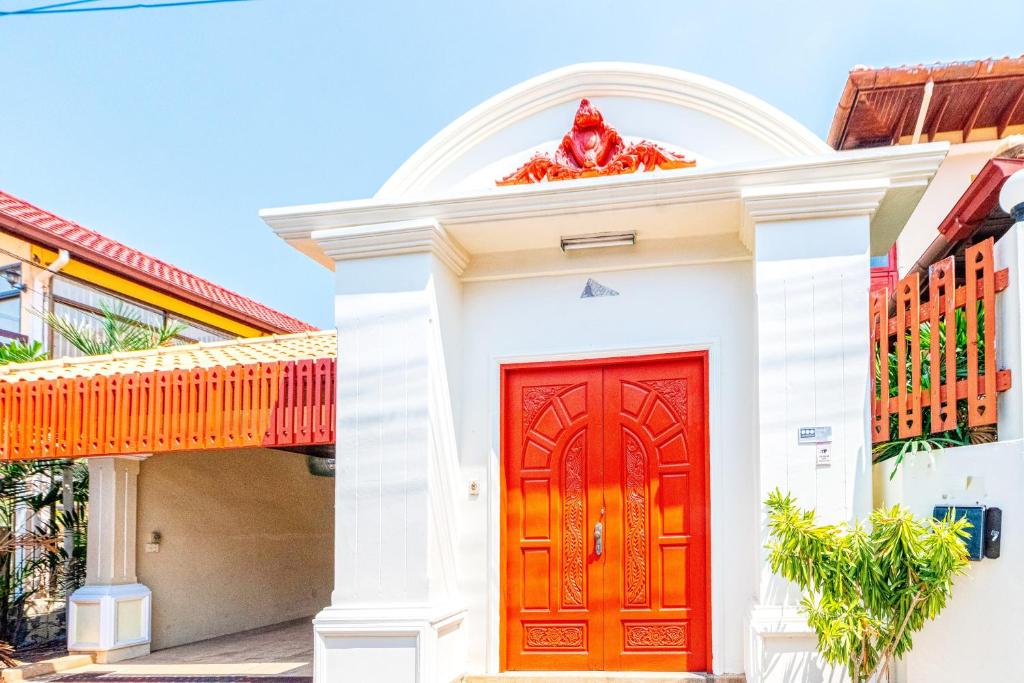 Bali Pool Villa, 5 min to walking street & the beaches photo