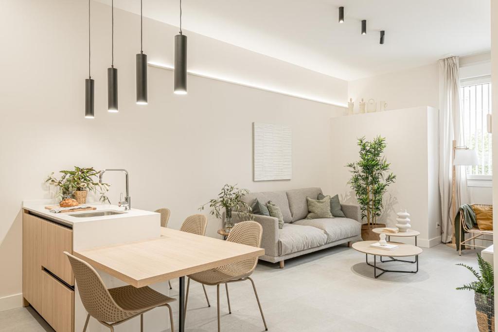 Apartamentos Pamplona by Clabao - 1