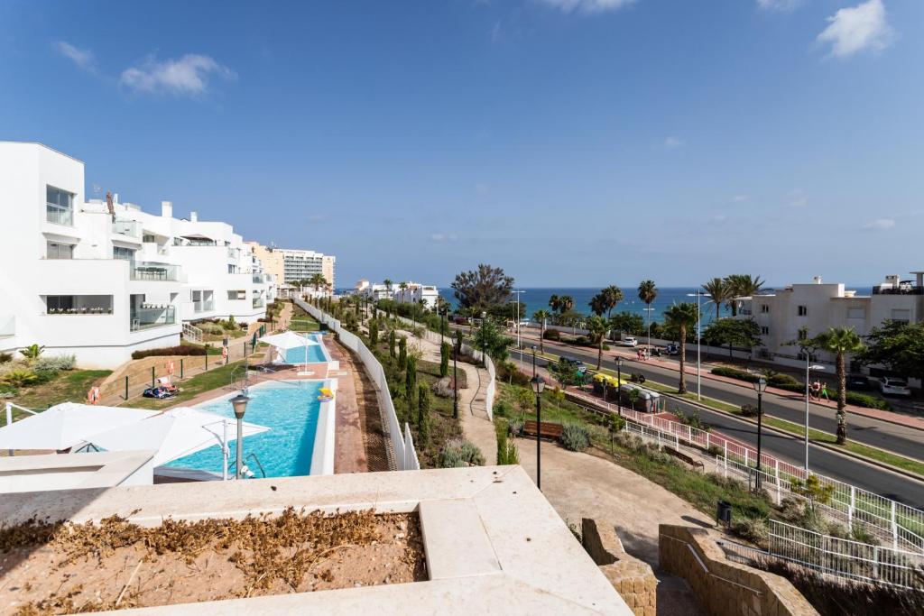 Torrequebrada sea apt by Costarentals - Ref 183, Benalmádena