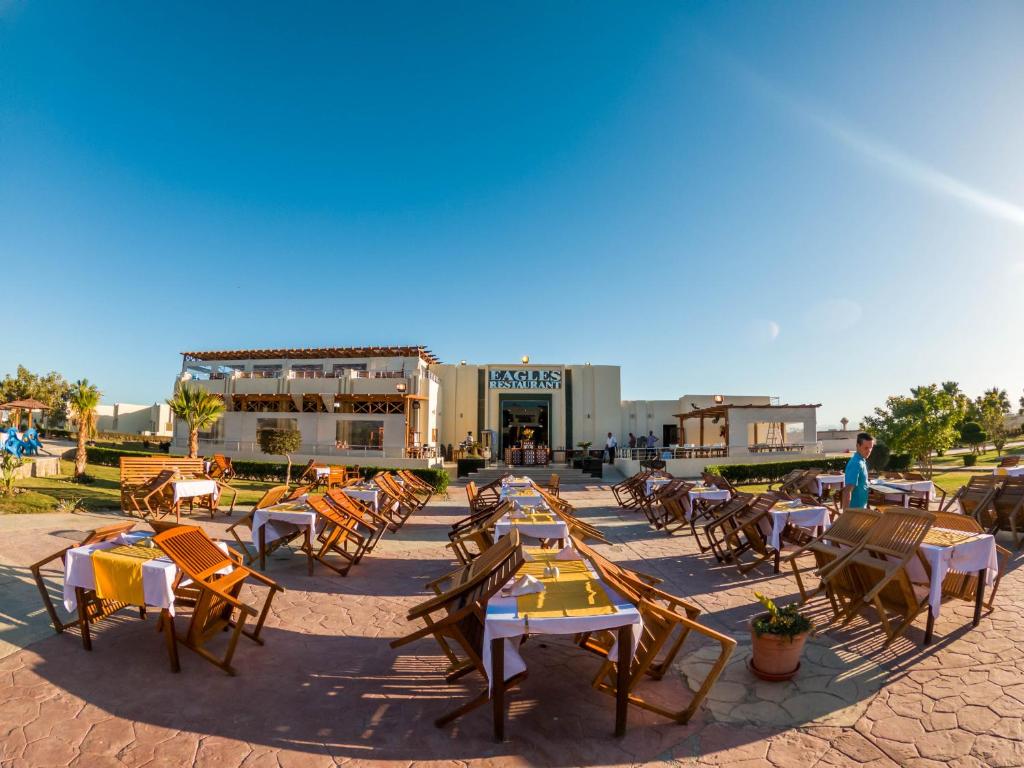 New Eagles Aqua Park Resort — Restaurant & bars in Hurghada, Red Sea