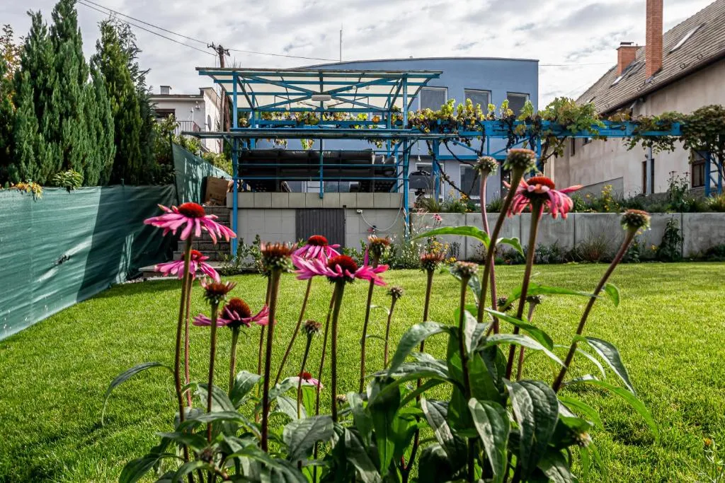 Hotel Squash Dependance, hotel in Prievidza