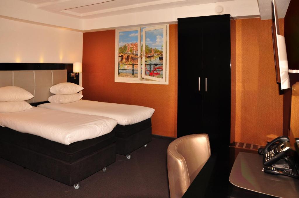 Hotel Mansion photo