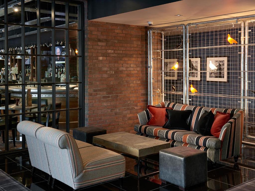 Lobby, Village Hotel Glasgow in Glasgow