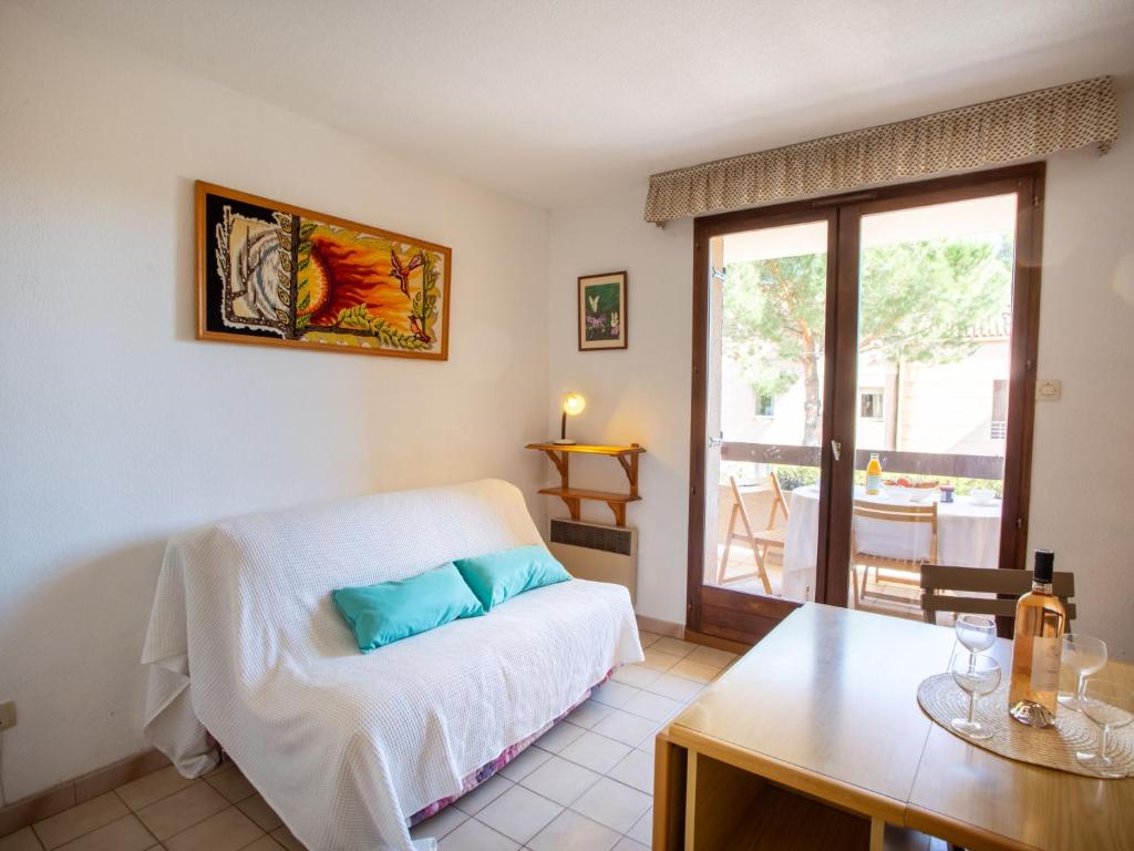 Studio Les Mimosas Bleus-2 by Interhome - 2