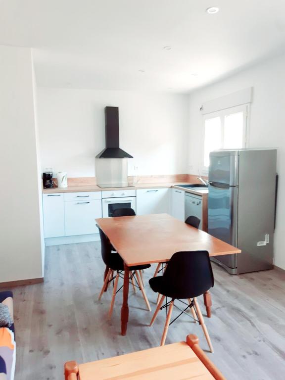 appartement 45m2 parking gratuit en plein centre ville - 3