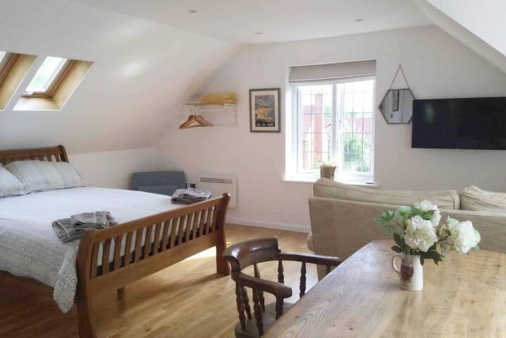 Oak Loft, Lyme Regis