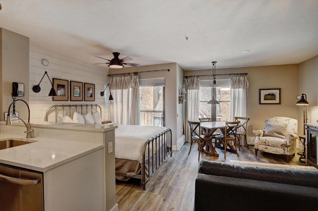 River Mtn Lodge W301 — Hotel in Breckenridge (CO)