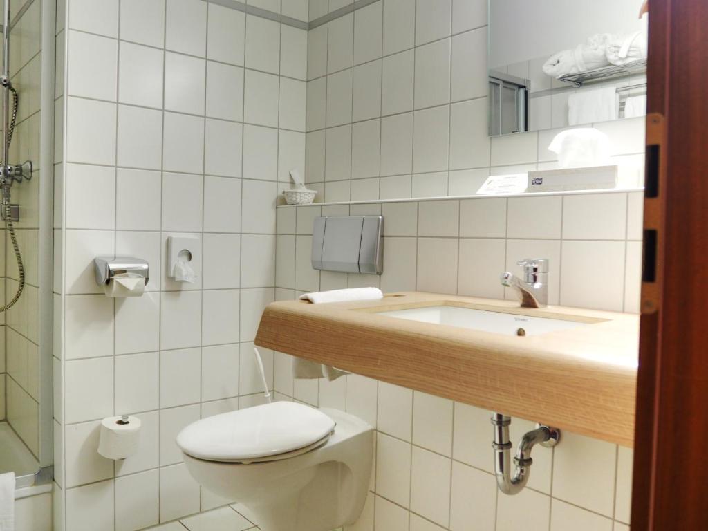 Heidehotel Lubast photo