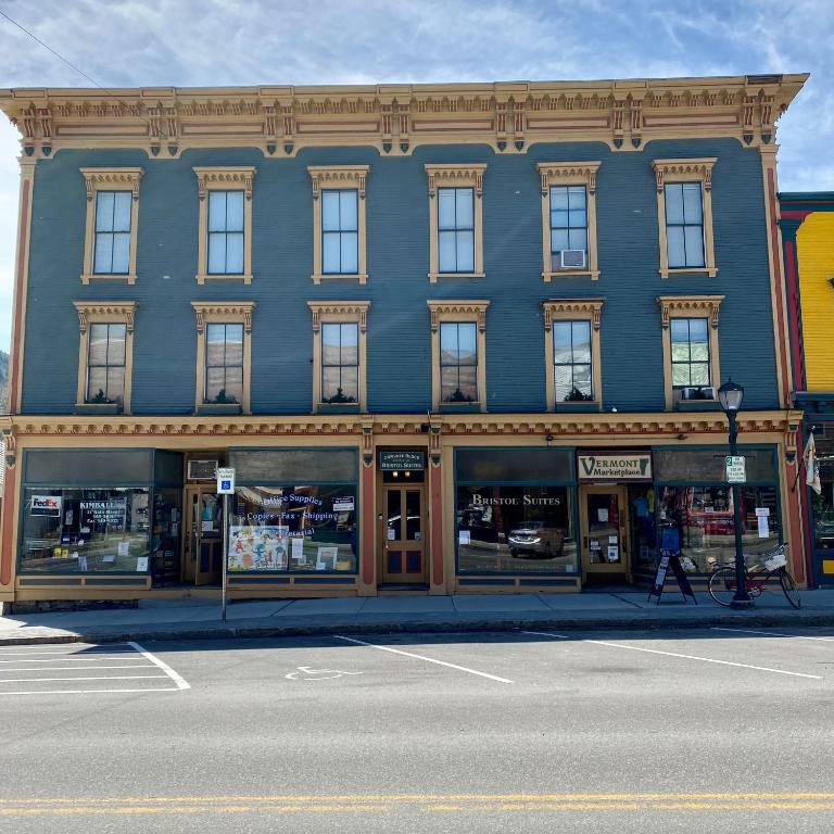Bristol Suites — Hotel in Bristol (VT)