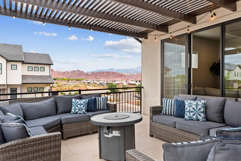 Red Mountain Springs #23 townhouse, Santa Clara