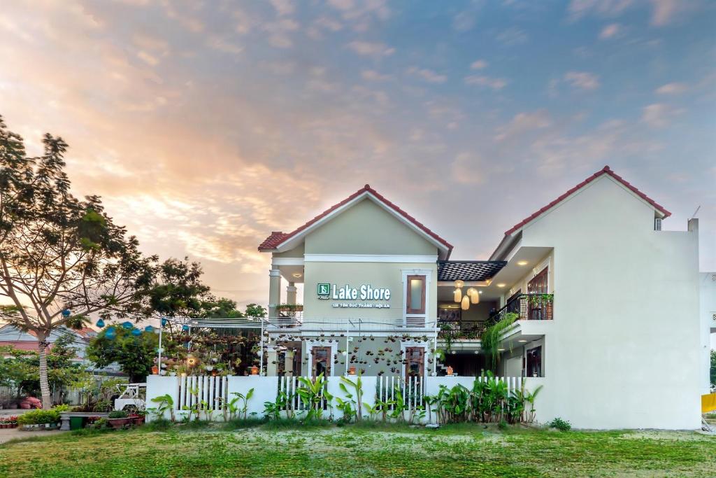 会安湖滨别墅 (Villa Lake Shore Hoi An)