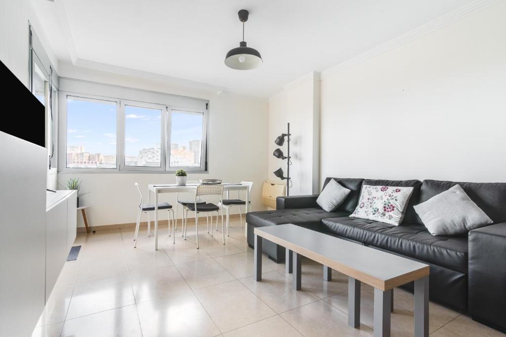 Home2Book Stylish&Comfy Apartment Rambla, Terrace - 2