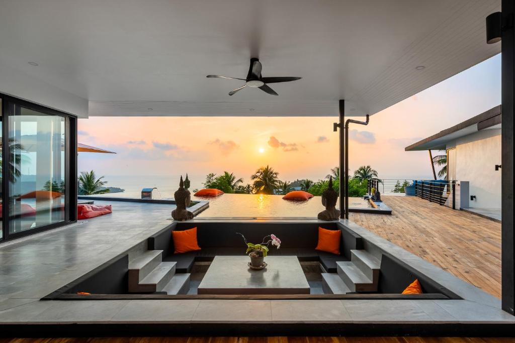 Infinity villa 600 M2 sea view photo
