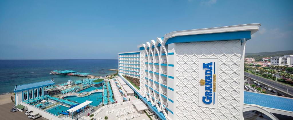 Granada Luxury Beach-Ultra All Inclusive photo