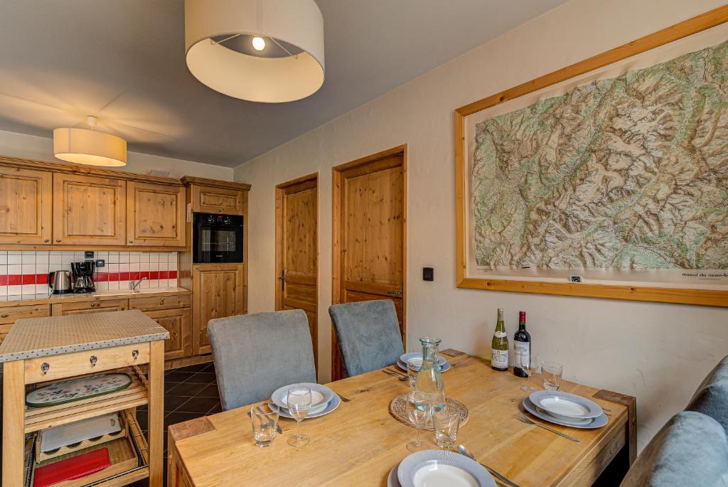 Apartment Le Paradis 2, Alpes Agency, Central Chamonix, Sleeps 4-5 - 5