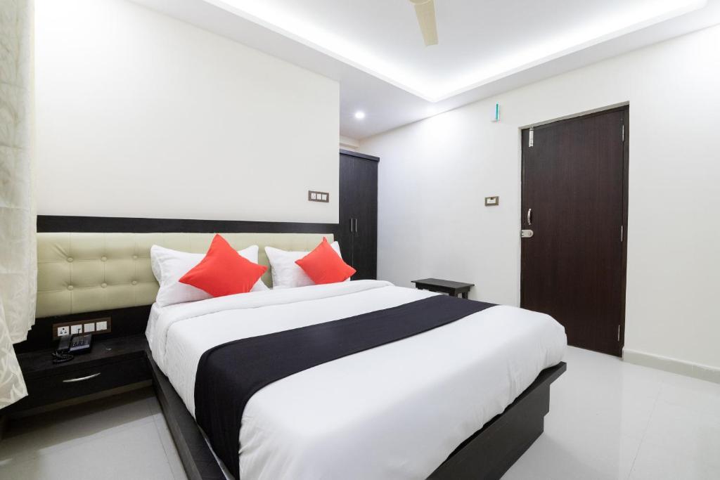 Super Capital O Choice Regal Suites Near Ragigudda Sri Prasanna Anjanayeswamy Temple