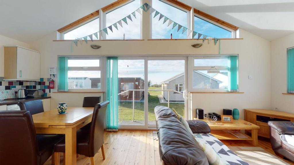 F43 Hazebrook, Riviere Towans, Hayle