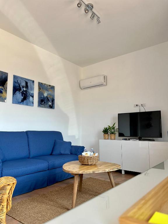 Sea Breeze House - 2