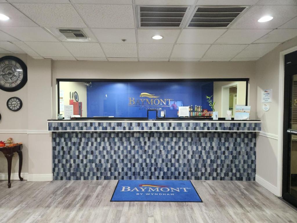 Baymont by Wyndham Houston Brookhollow photo