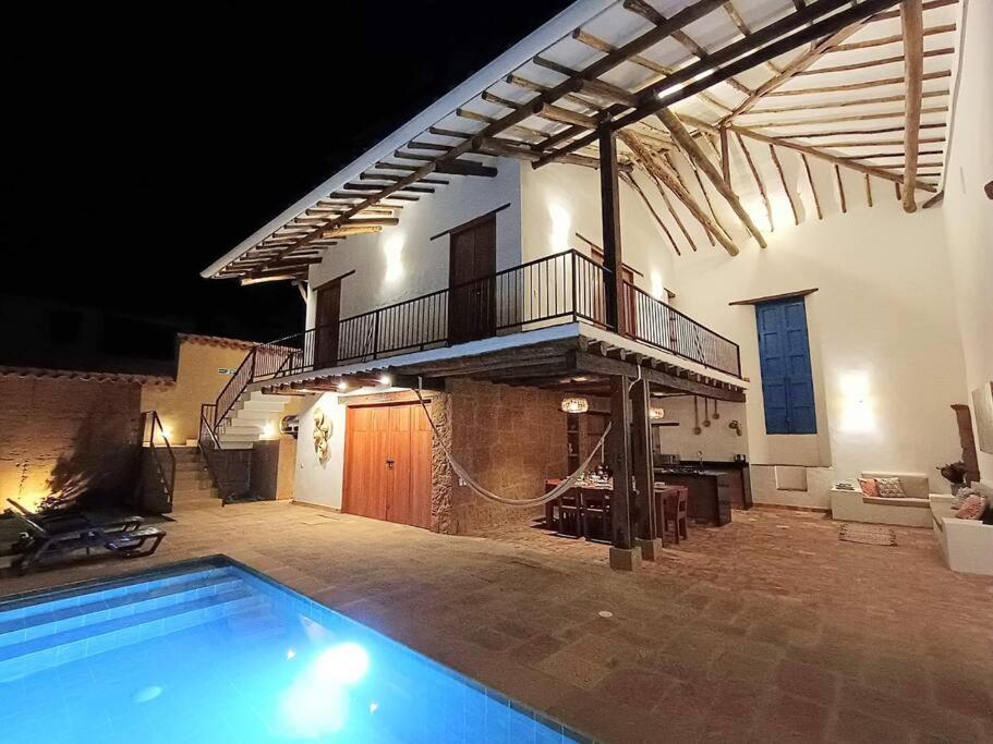 Casa Mantilla - 1