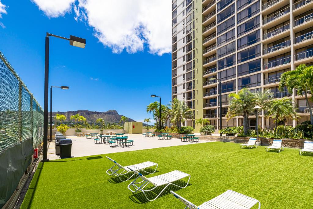アストン ワイキキ サンセット リゾート (Aston Waikiki Sunset Resort)