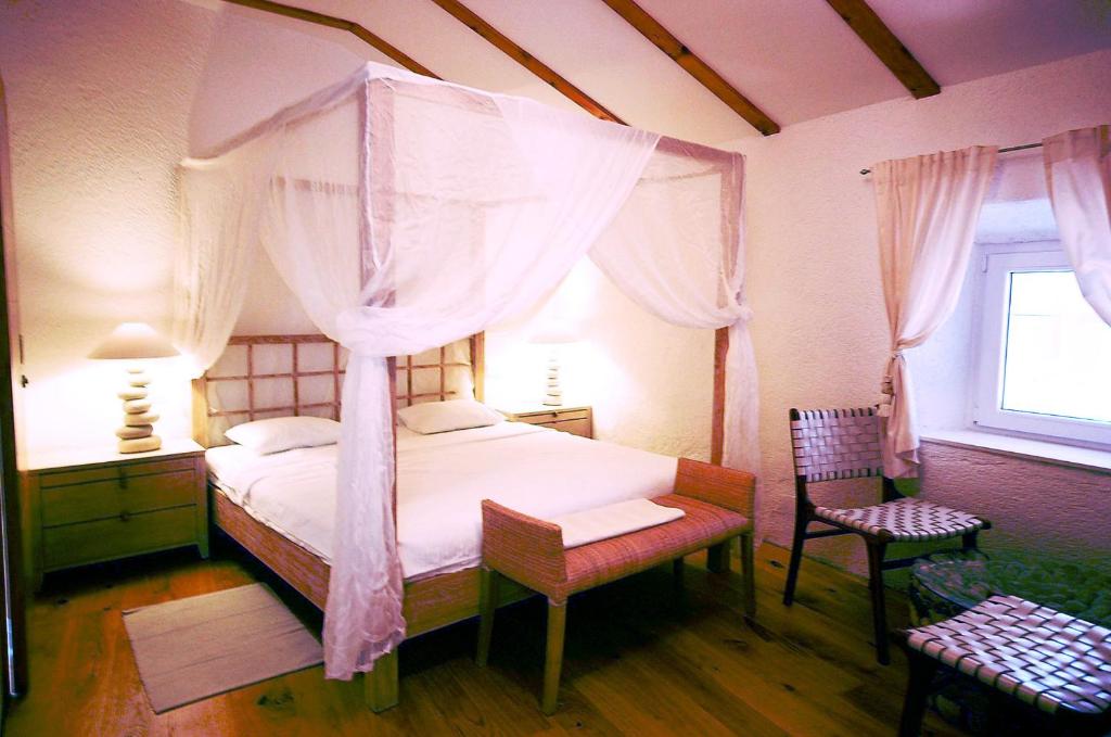 Boutique Hotel Placa — Hotel in Krk Island