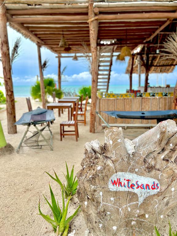 Jambiani White Sand Bungalows photo