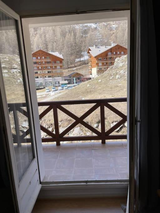 Allos, logement pieds des pistes, à 10 minutes de la base de loisirs - 2