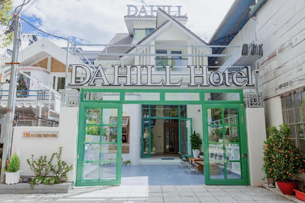 Dahill 196 Dalat, Dalat