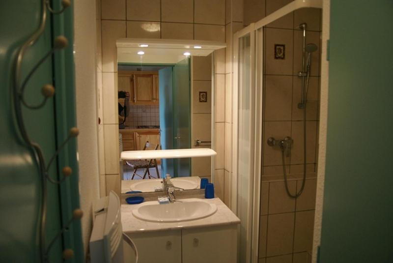 HAMEAU DU RIVAGE maison en Duplex en rez de jardin, residence avec piscine , proche plage, parking privatif - 4