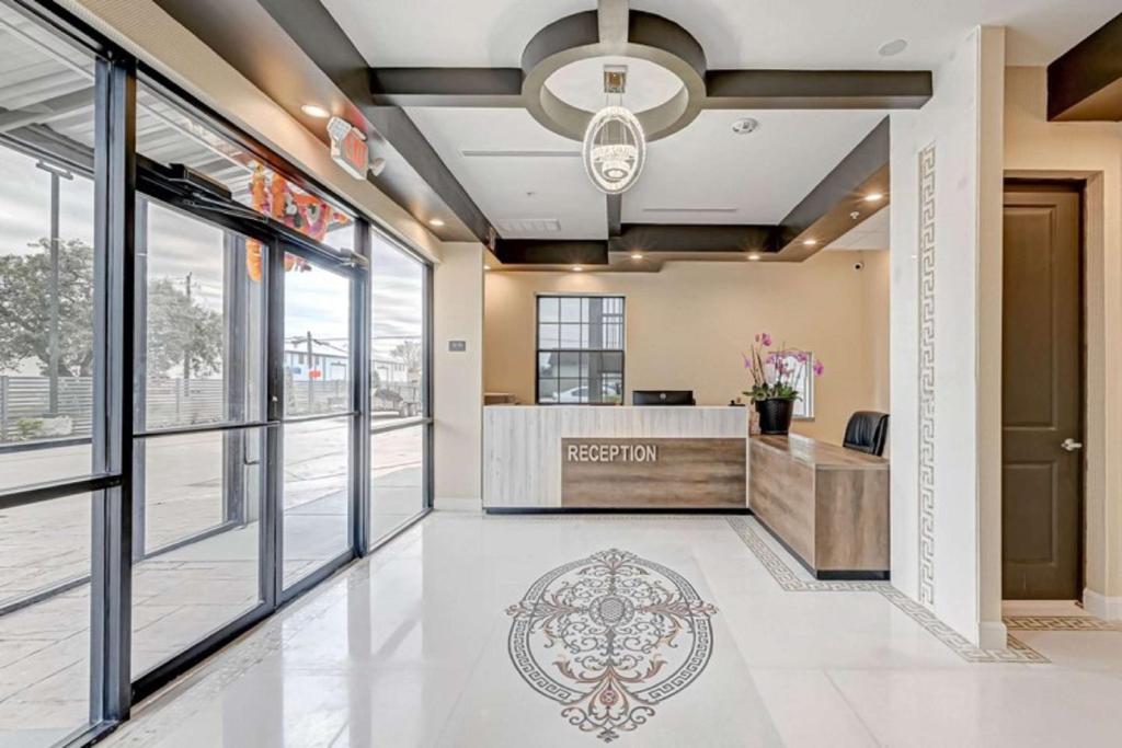 Comfeeni Inn and Suites, Houston