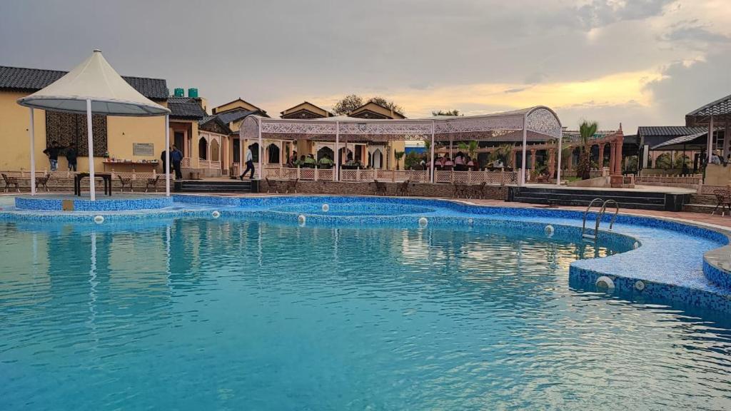 Shubhim Hotel & Resort MIDWAY TREAT MPT FRANCHISE photo