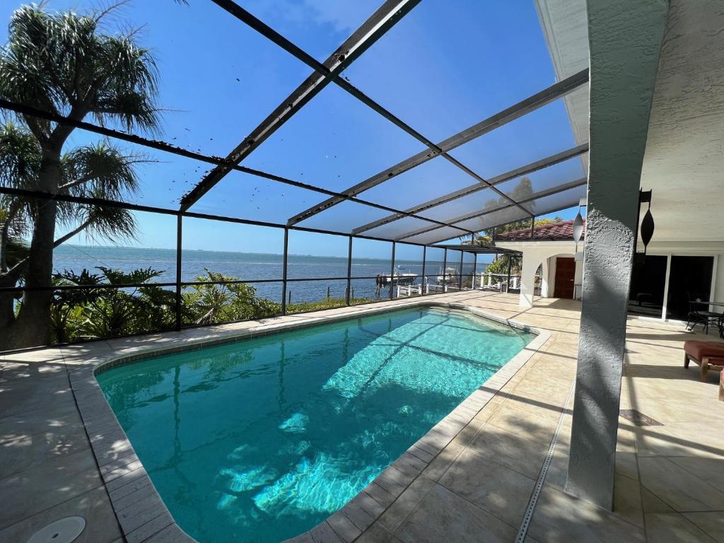 Waterfront Paradise-Heated pool, AMAZING Sunsets!, Bradenton