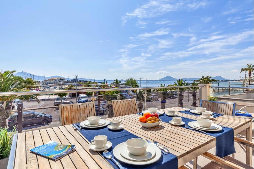 Modern Frontline apartment with Sea Views - 4