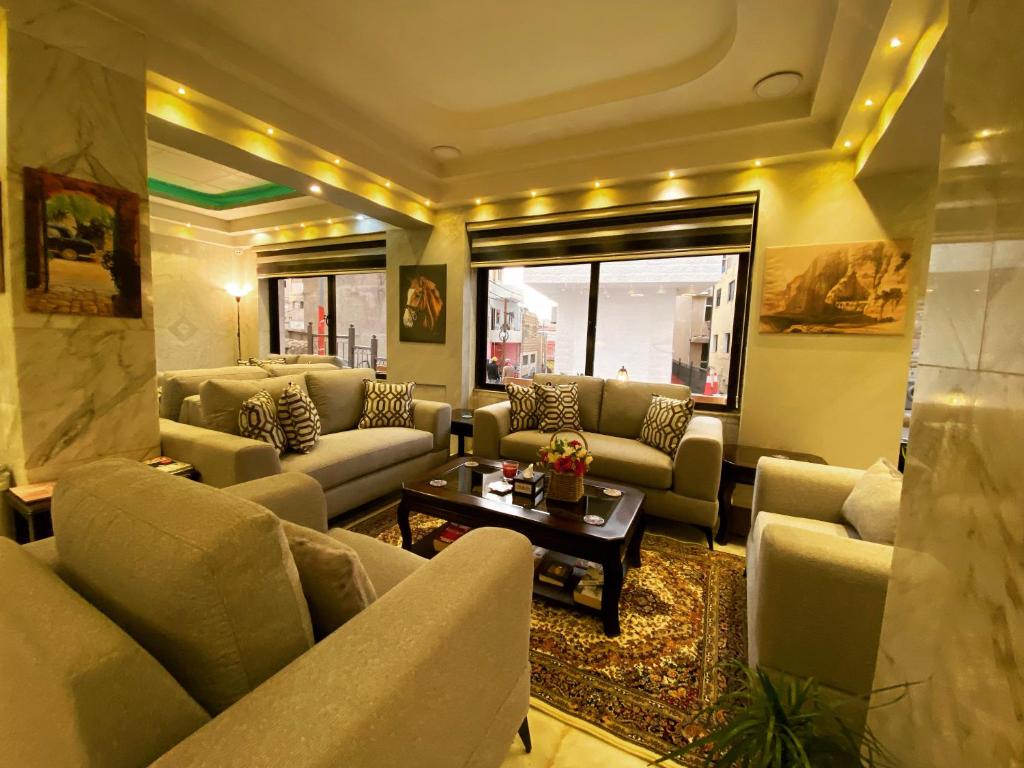 Al Anbat Midtown 2 Hotel (Al Anbat Midtown Hotel)