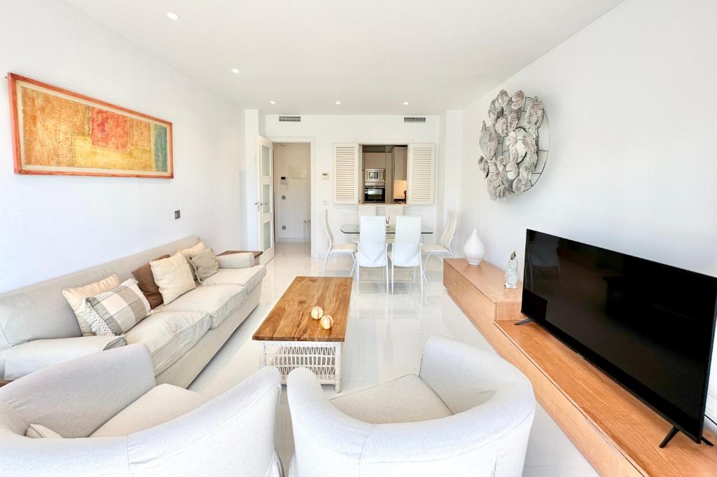 Center Of Marbella - EaW Homes - 4